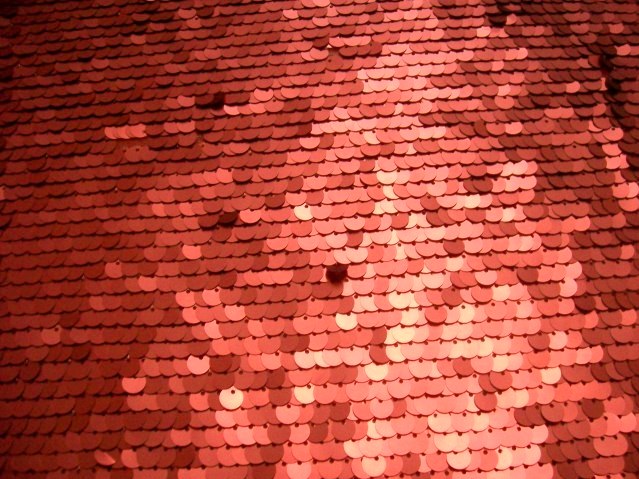 9.Red Liquid Matte Sequins
